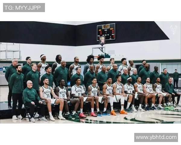 马刺与雄鹿激战正酣12月6日精彩对决引发球迷热议